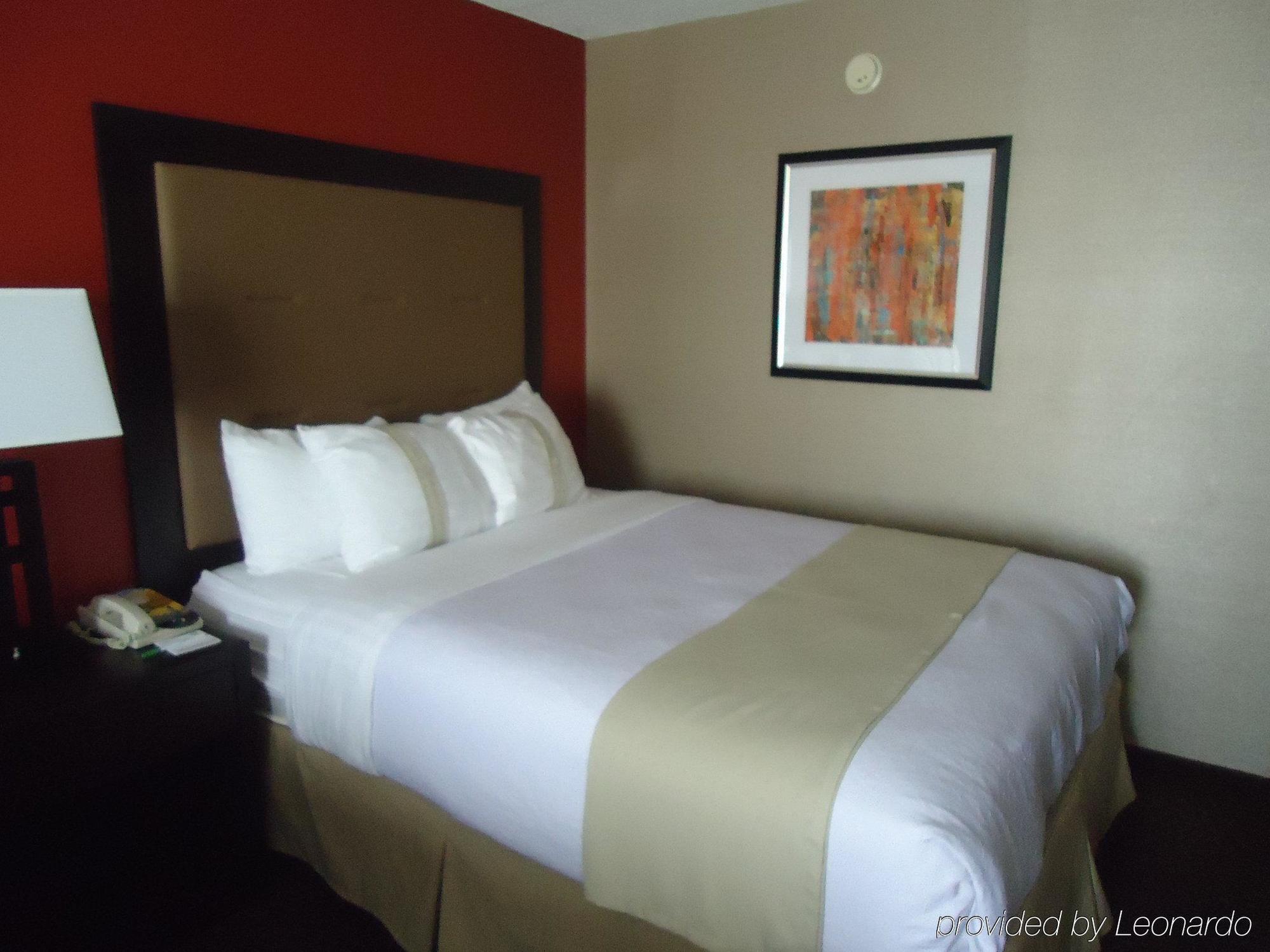 Holiday Inn Hotel & Suites Chicago Northwest - Elgin By Ihg Pokoj fotografie